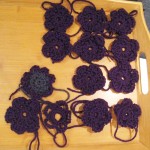 Small crochet flowers